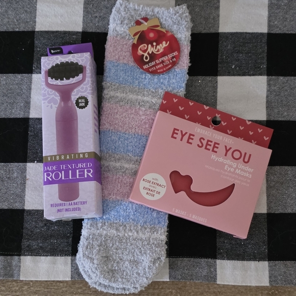 Other - Relax Set-Striped Cozy Socks (Sz 5-10) with Vibrating Jade Roller and Eye Mask